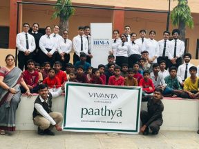 International Volunteers day with Vivanta
